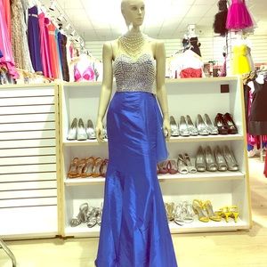 Long dresses for prom